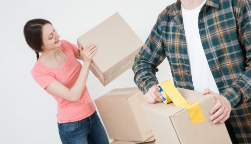 Student removals van and moving boxes in Kensington street