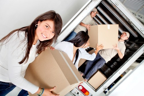 Moving furniture and boxes with a local Kensington removal van